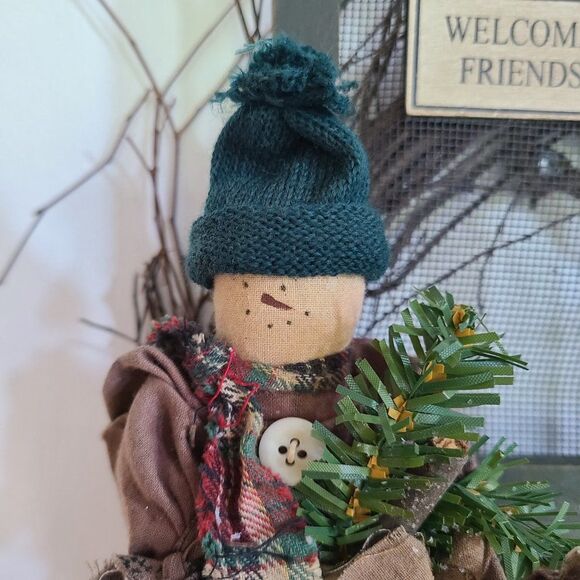 Vintage Primitive Folk Art Handcrafted Wood and Fabric "Welcome Friends" Snowman - Picture 3 of 16